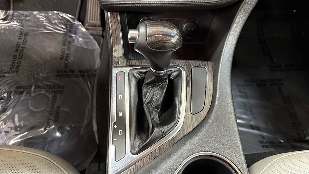 Thumbnail: 2015 Kia Optima - 14