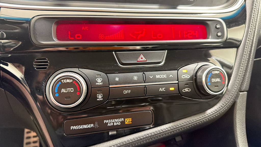Thumbnail: 2014 Kia Optima - 25