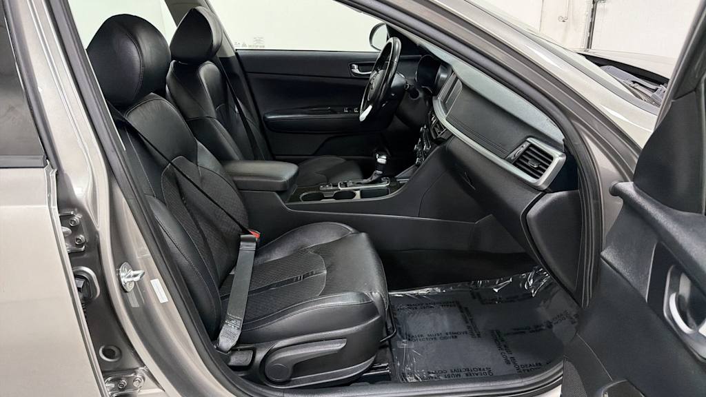 Thumbnail: 2019 Kia Optima - 11