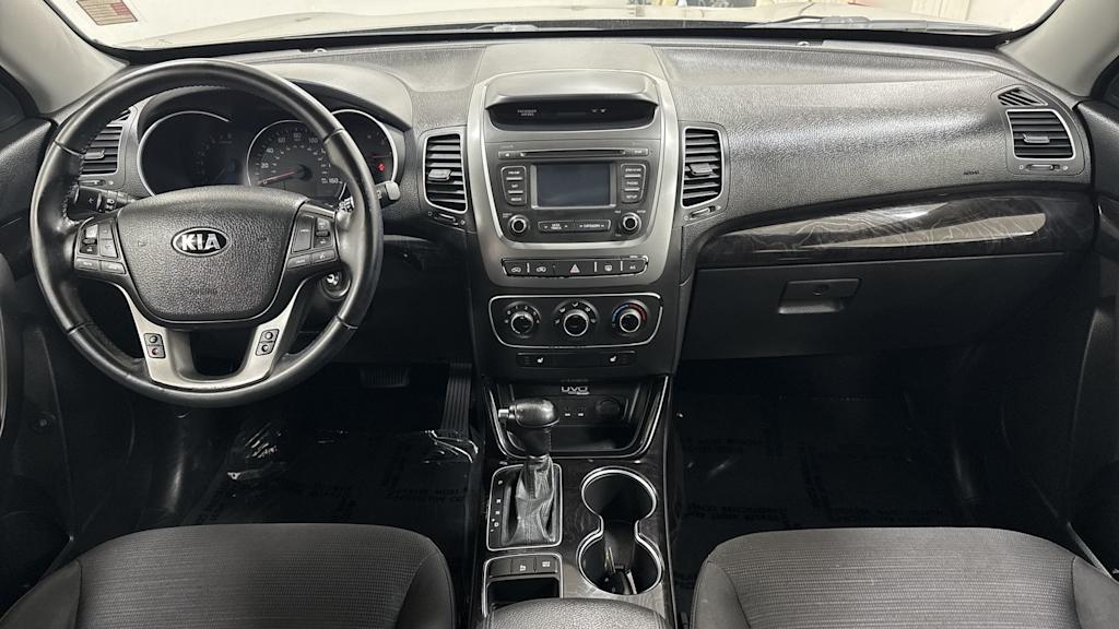 Thumbnail: 2015 Kia Sorento - 14