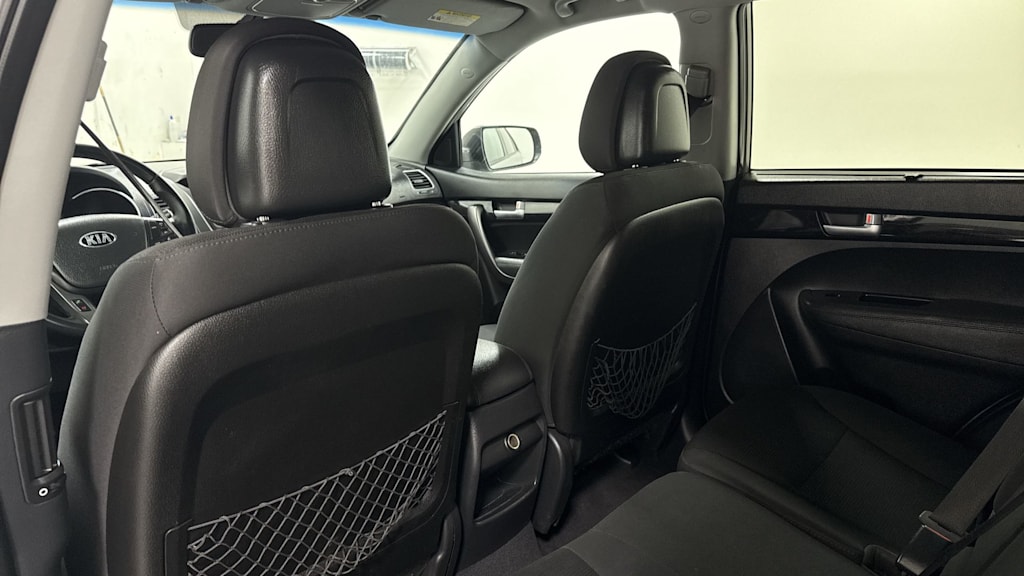 Thumbnail: 2015 Kia Sorento - 29