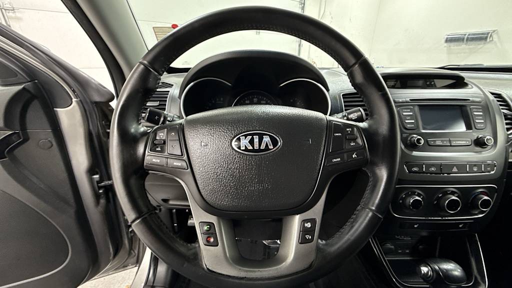 Thumbnail: 2015 Kia Sorento - 10