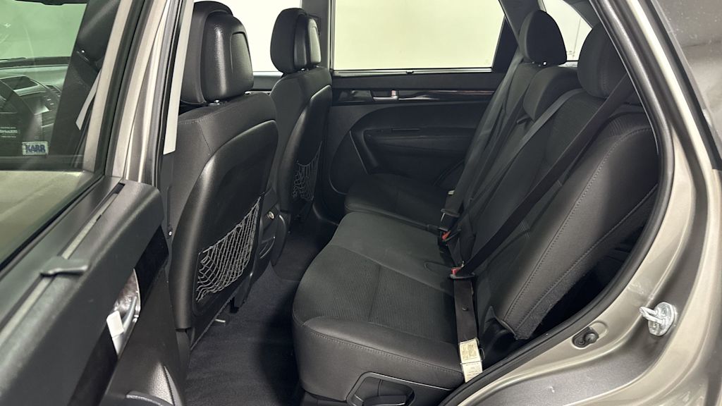 Thumbnail: 2015 Kia Sorento - 13