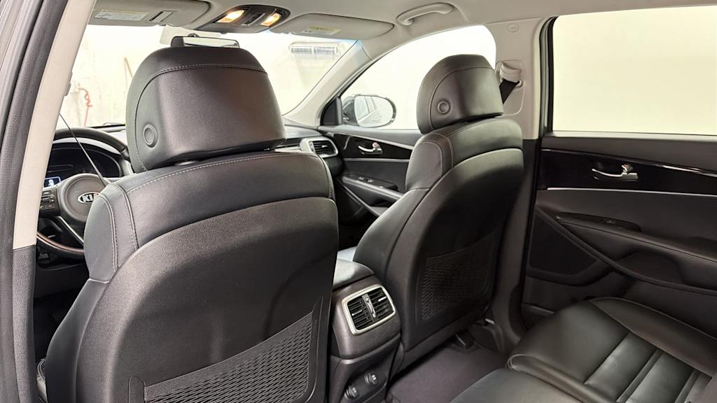 Thumbnail: 2017 Kia Sorento - 29