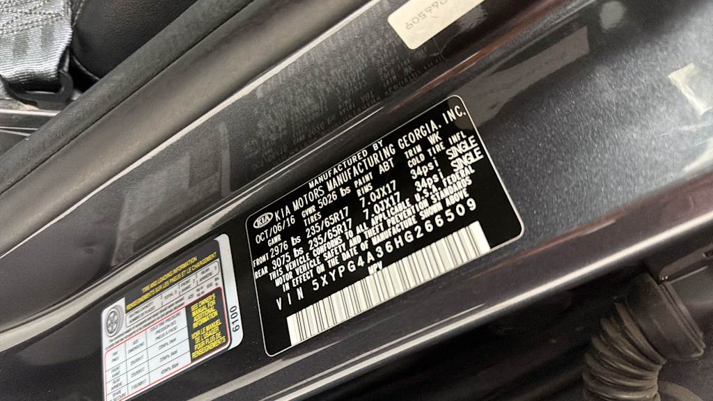 Thumbnail: 2017 Kia Sorento - 20