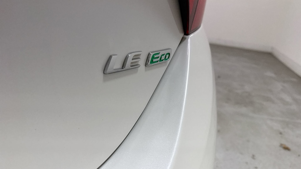 2017 Toyota Corolla LE Eco 5