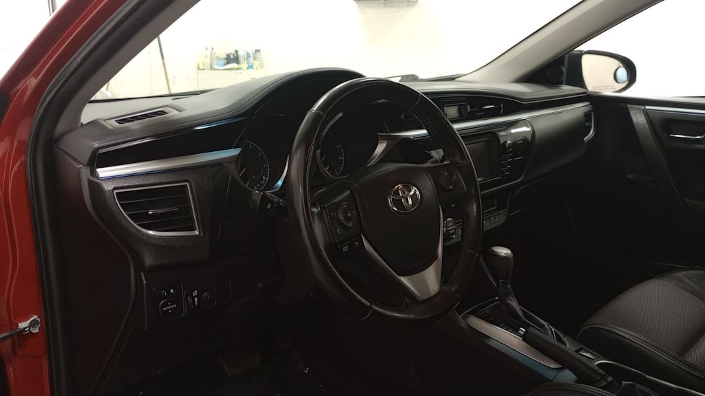 2016 Toyota Corolla LE 2