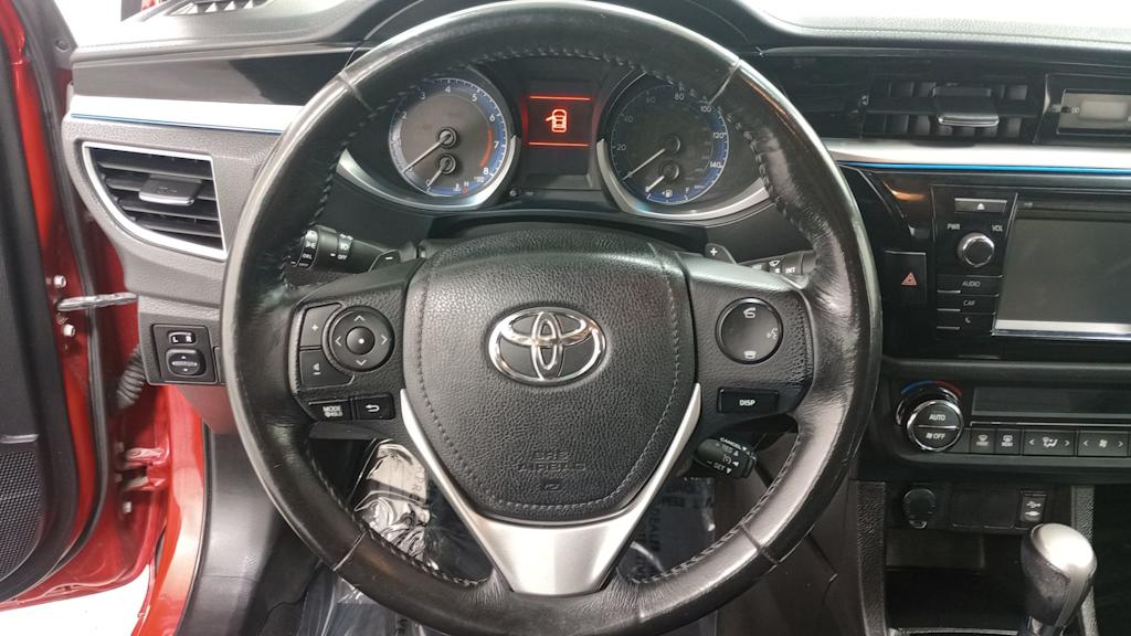 2016 Toyota Corolla LE 9