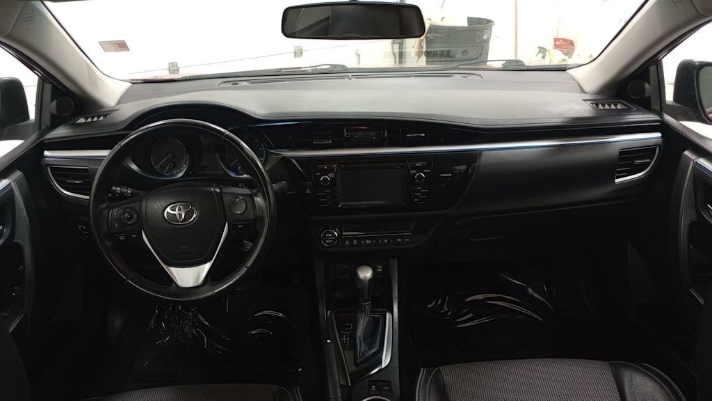 2016 Toyota Corolla LE 13