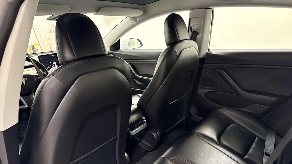 Thumbnail: 2019 Tesla Model 3 - 29