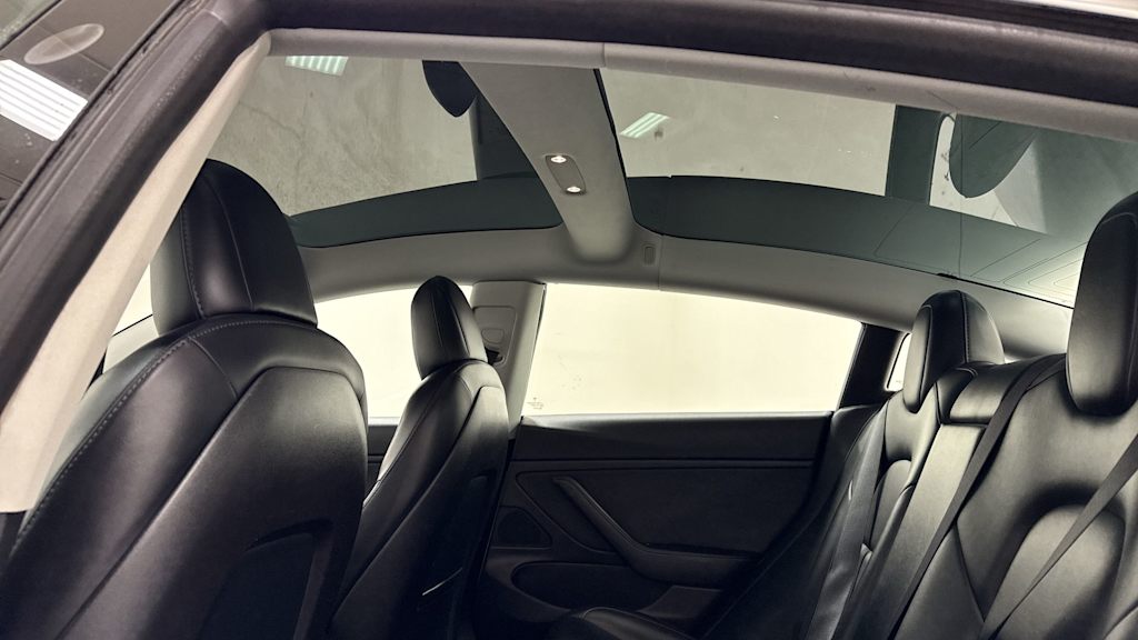 Thumbnail: 2019 Tesla Model 3 - 28