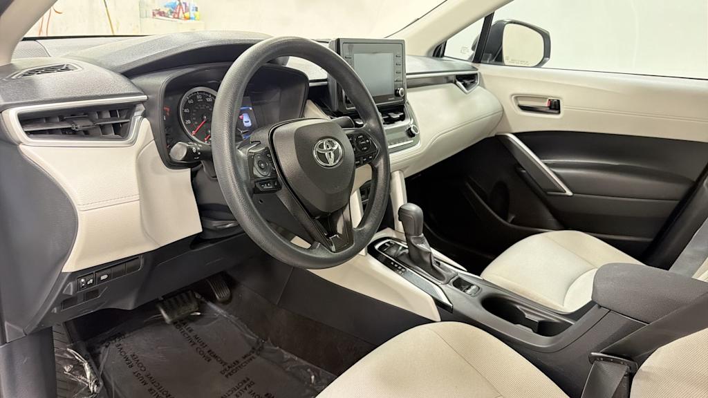 Thumbnail: 2022 Toyota Corolla Cross - 2