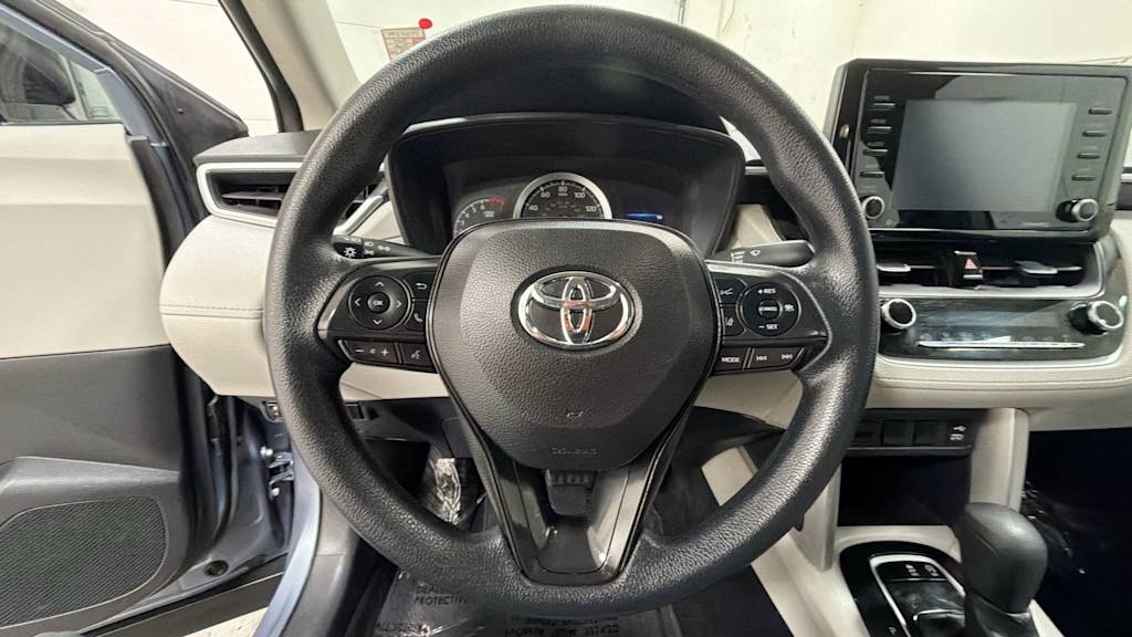 Thumbnail: 2022 Toyota Corolla Cross - 10
