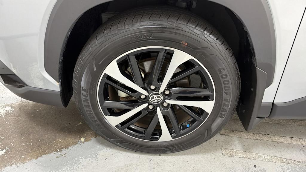 Thumbnail: 2024 Toyota Corolla Cross - 7