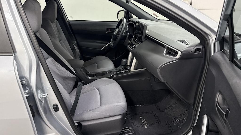 Thumbnail: 2025 Toyota Corolla Cross - 31