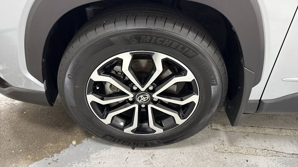 Thumbnail: 2025 Toyota Corolla Cross - 7