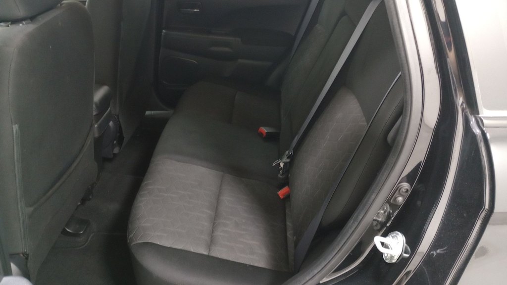 2020 Mitsubishi Outlander Sport ES 11