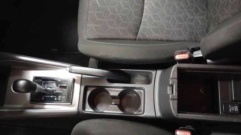2020 Mitsubishi Outlander Sport ES 27