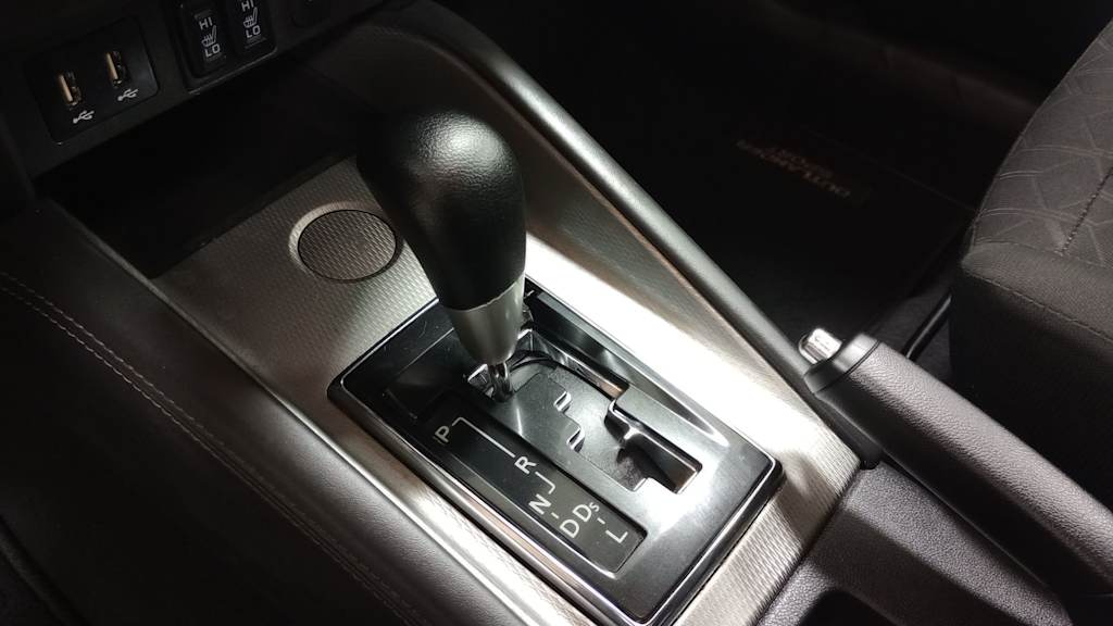 2020 Mitsubishi Outlander Sport ES 14