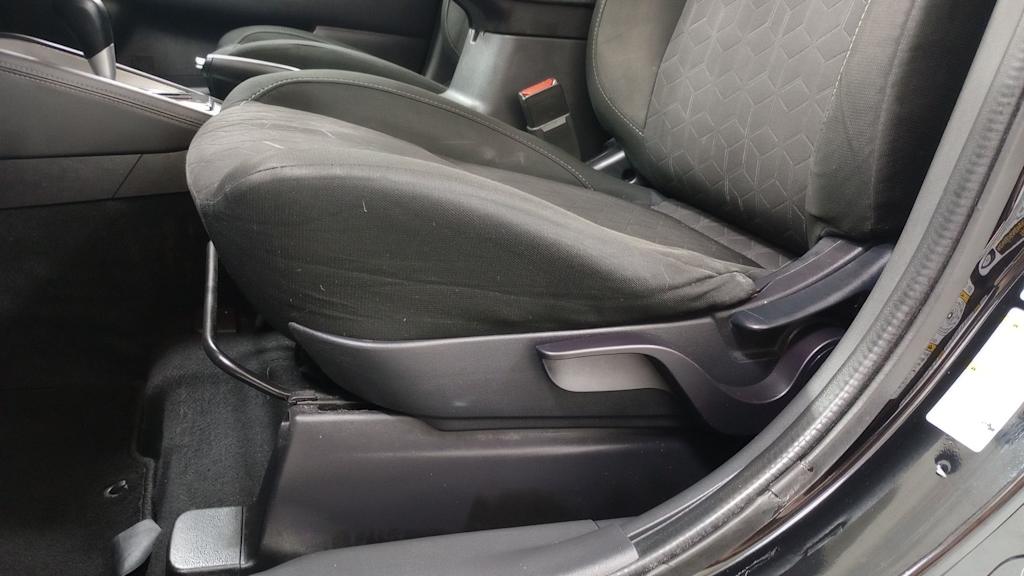 2020 Mitsubishi Outlander Sport ES 23