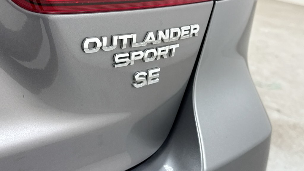 Thumbnail: 2018 Mitsubishi Outlander Sport - 6