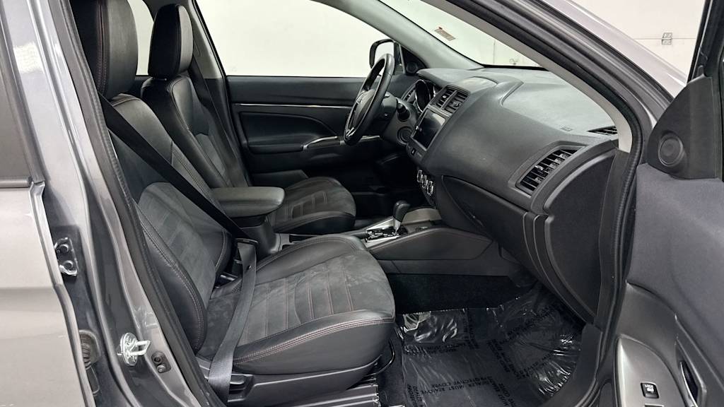 Thumbnail: 2018 Mitsubishi Outlander Sport - 30