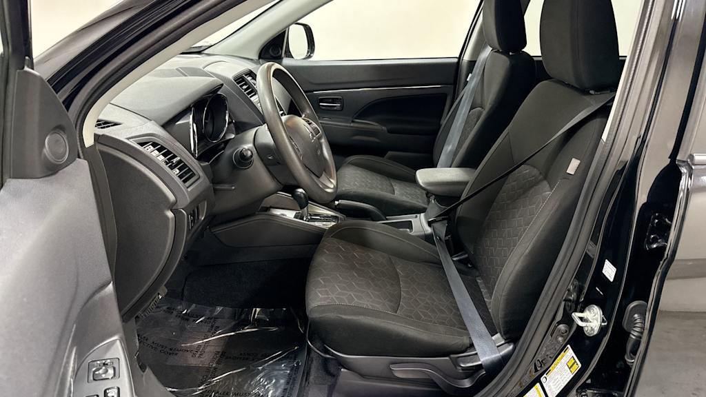 Thumbnail: 2021 Mitsubishi Outlander Sport - 10