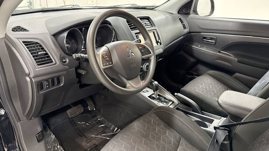Thumbnail: 2021 Mitsubishi Outlander Sport - 2
