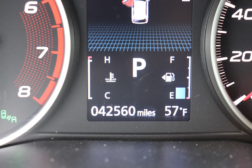 Thumbnail: 2024 Mitsubishi Eclipse Cross - 8