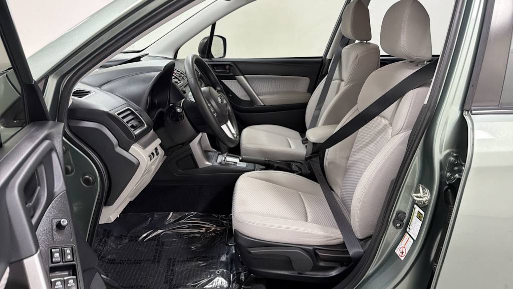 Thumbnail: 2017 Subaru Forester - 10