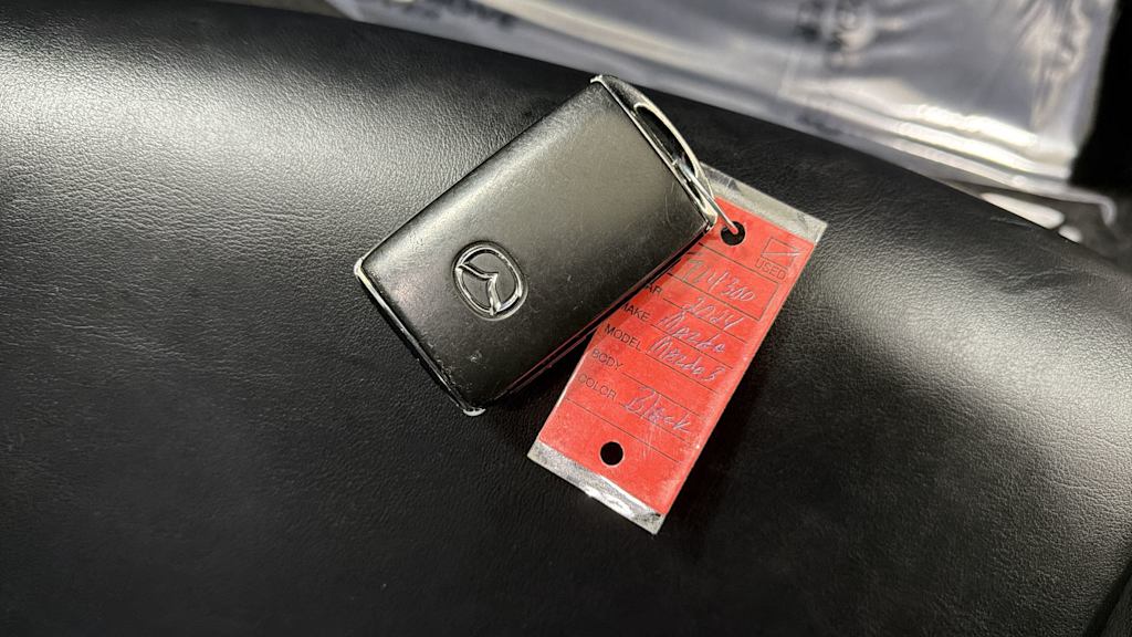 Thumbnail: 2024 Mazda Mazda3 - 18