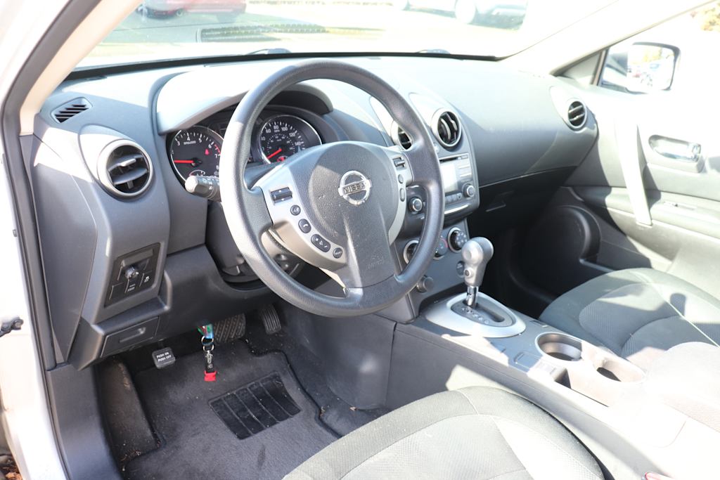 Thumbnail: 2013 Nissan Rogue - 2