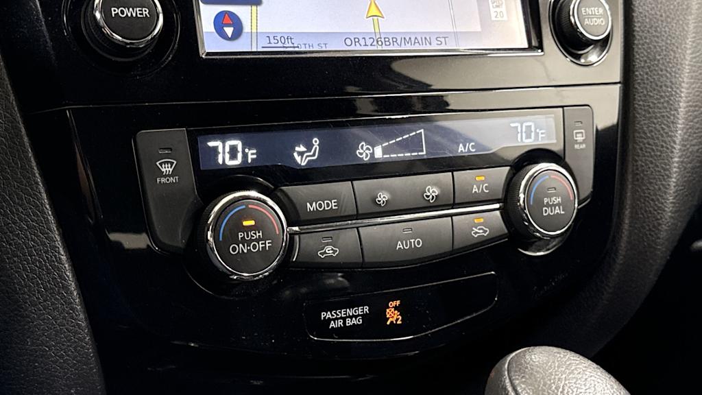 Thumbnail: 2016 Nissan Rogue - 29