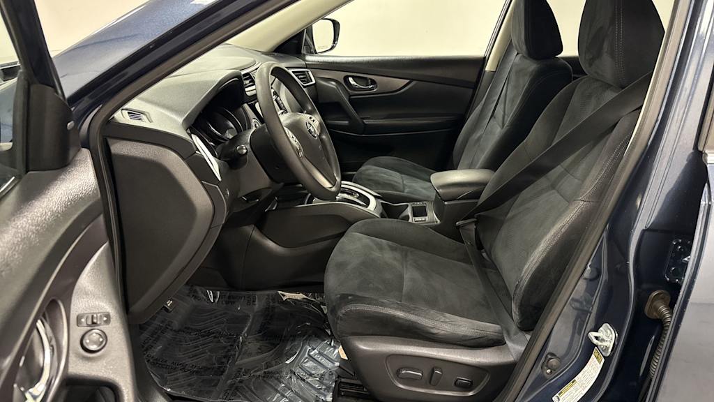 Thumbnail: 2016 Nissan Rogue - 10