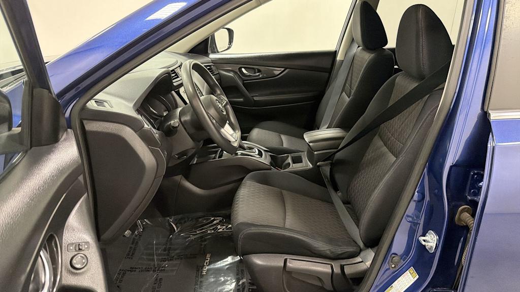 Thumbnail: 2017 Nissan Rogue - 10