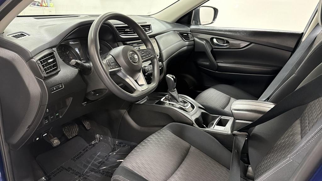 Thumbnail: 2017 Nissan Rogue - 2