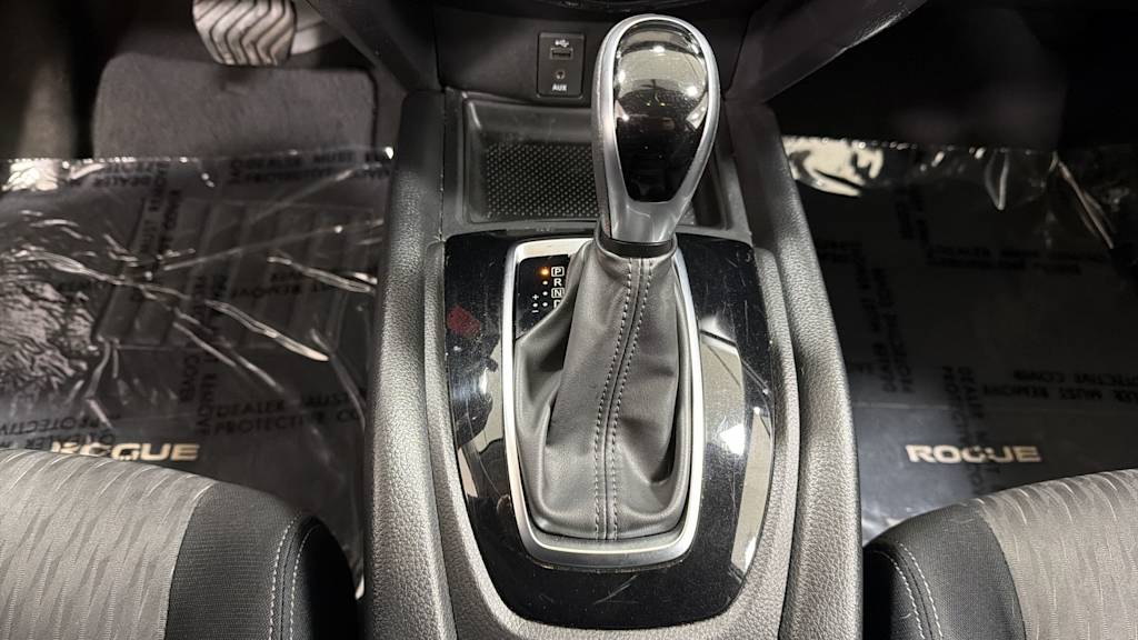 Thumbnail: 2017 Nissan Rogue - 15