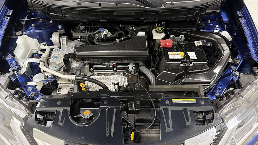 Thumbnail: 2017 Nissan Rogue - 8