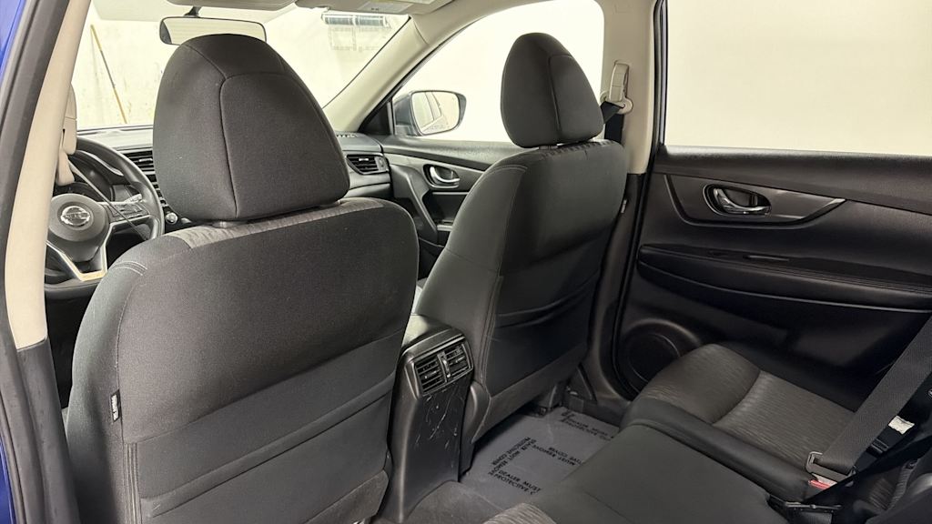 Thumbnail: 2017 Nissan Rogue - 29