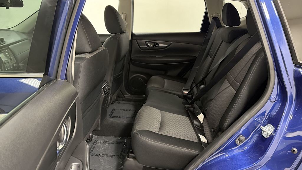 Thumbnail: 2017 Nissan Rogue - 12