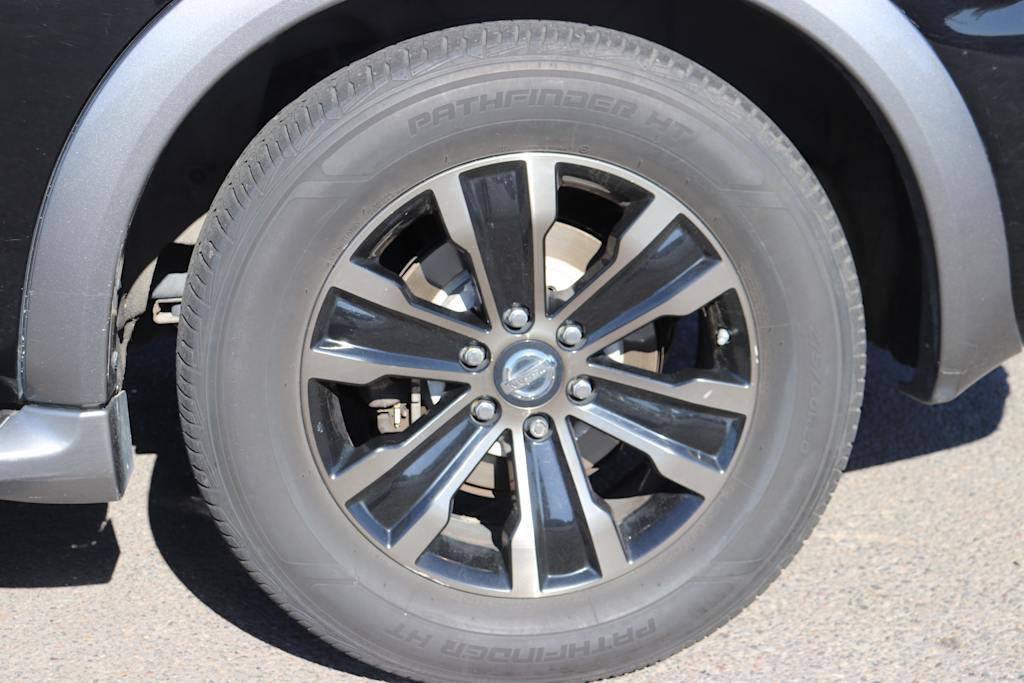 2017 Nissan Armada Platinum Edition 6