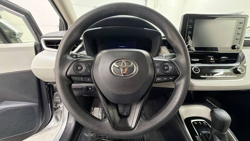 Thumbnail: 2022 Toyota Corolla - 9