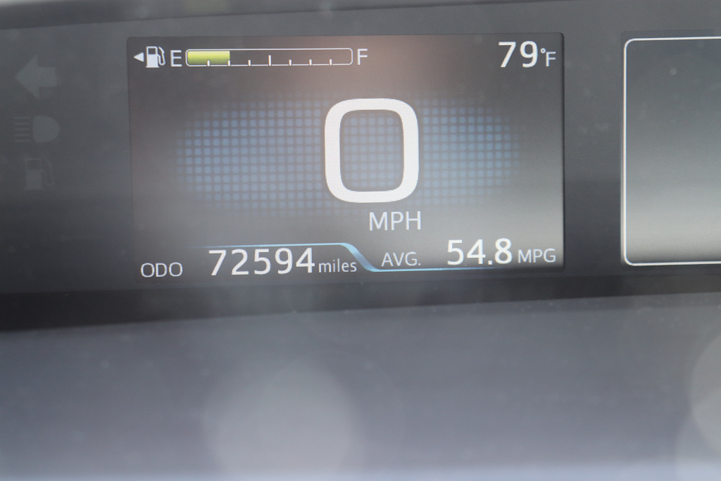 Thumbnail: 2022 Toyota Prius - 8