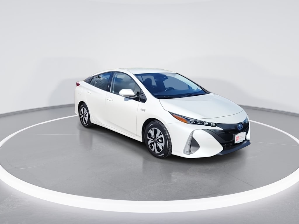 Thumbnail: 2017 Toyota Prius Prime - 5