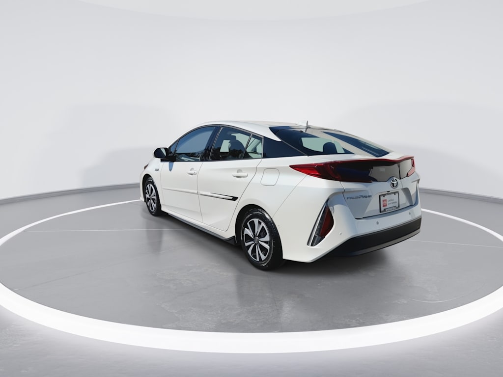 Thumbnail: 2017 Toyota Prius Prime - 6