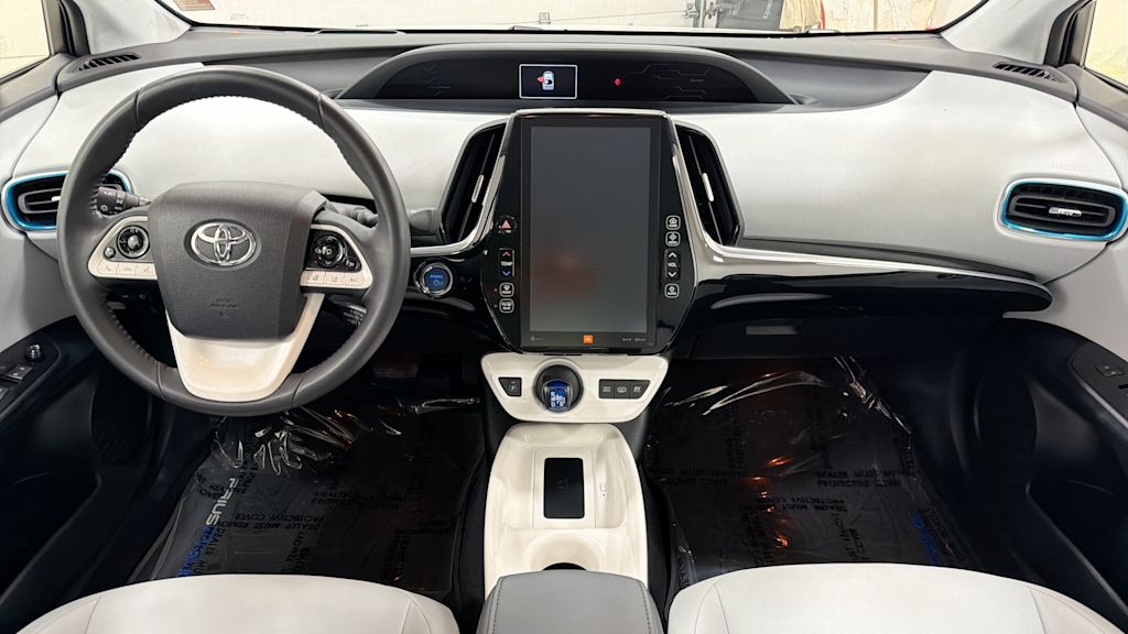 Thumbnail: 2017 Toyota Prius Prime - 13