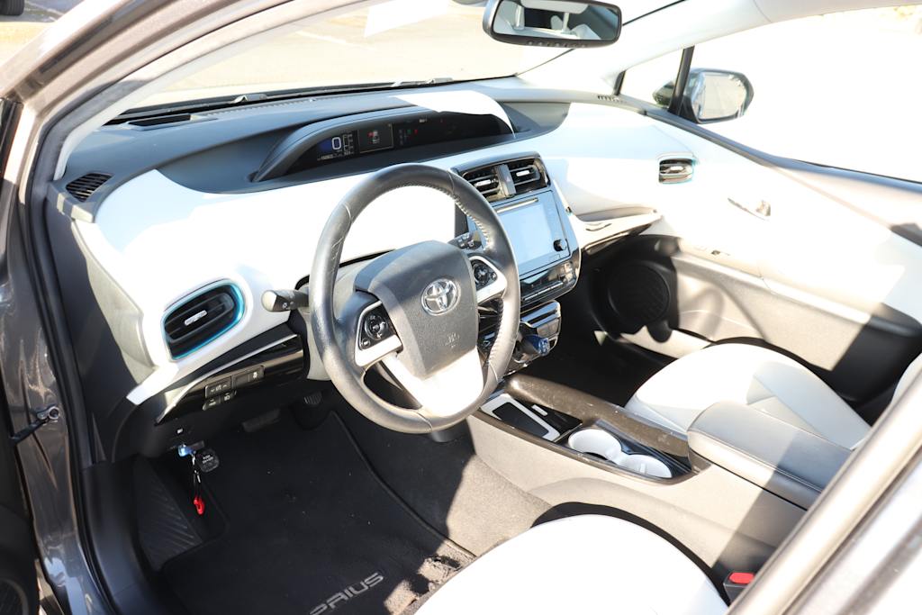 Thumbnail: 2016 Toyota Prius - 2