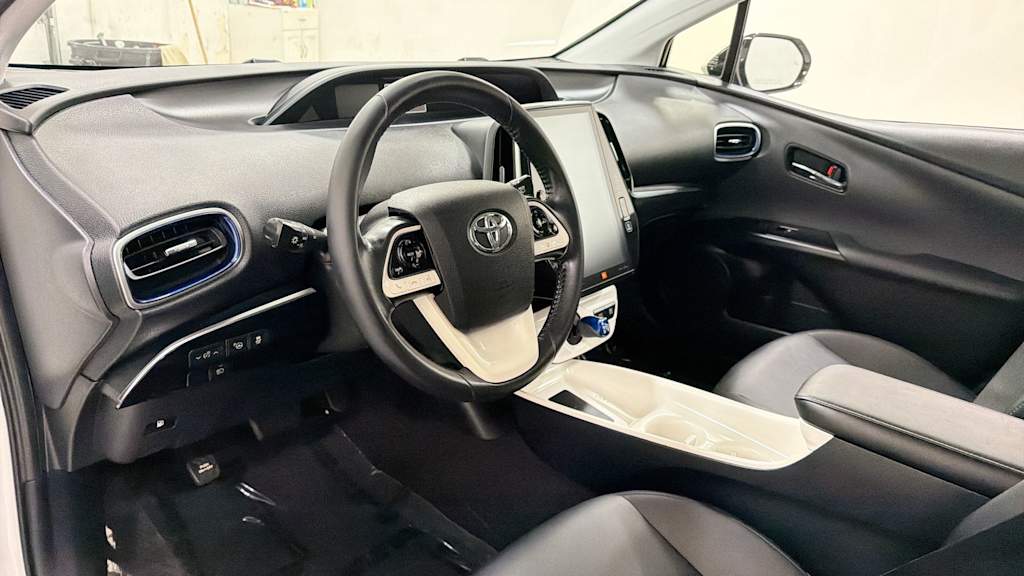 Thumbnail: 2018 Toyota Prius - 2