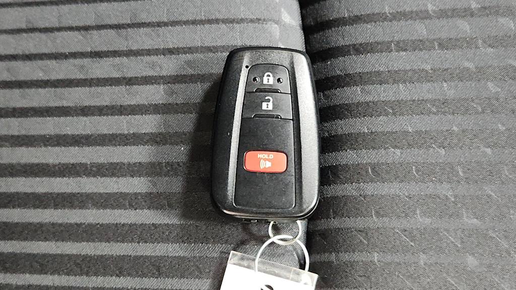 Thumbnail: 2018 Toyota Prius - 31
