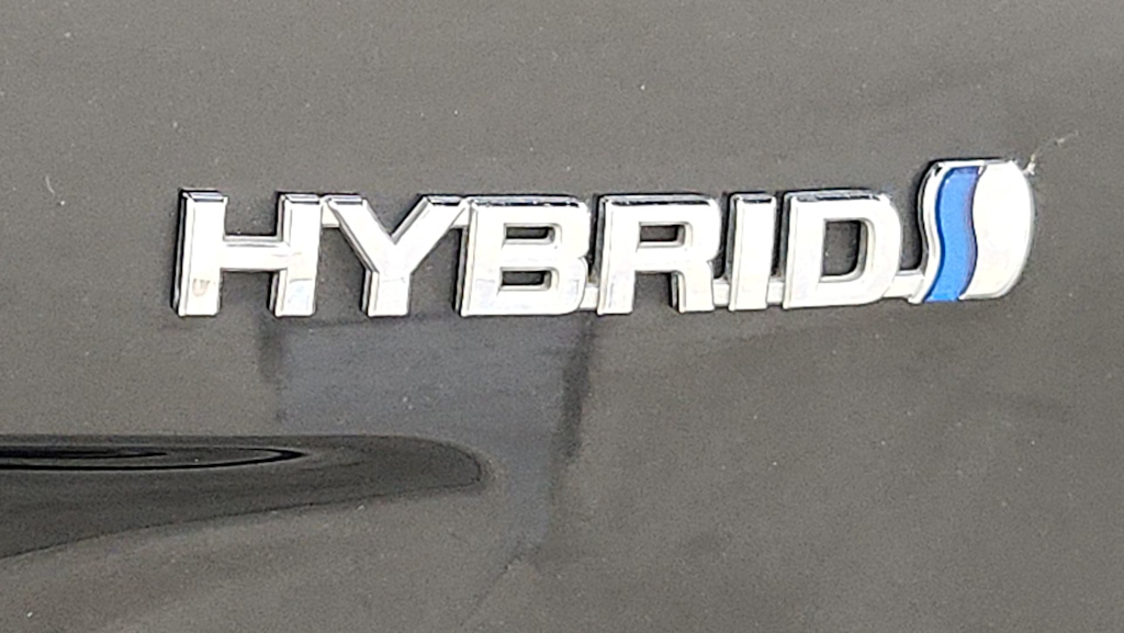 Thumbnail: 2018 Toyota Prius - 5
